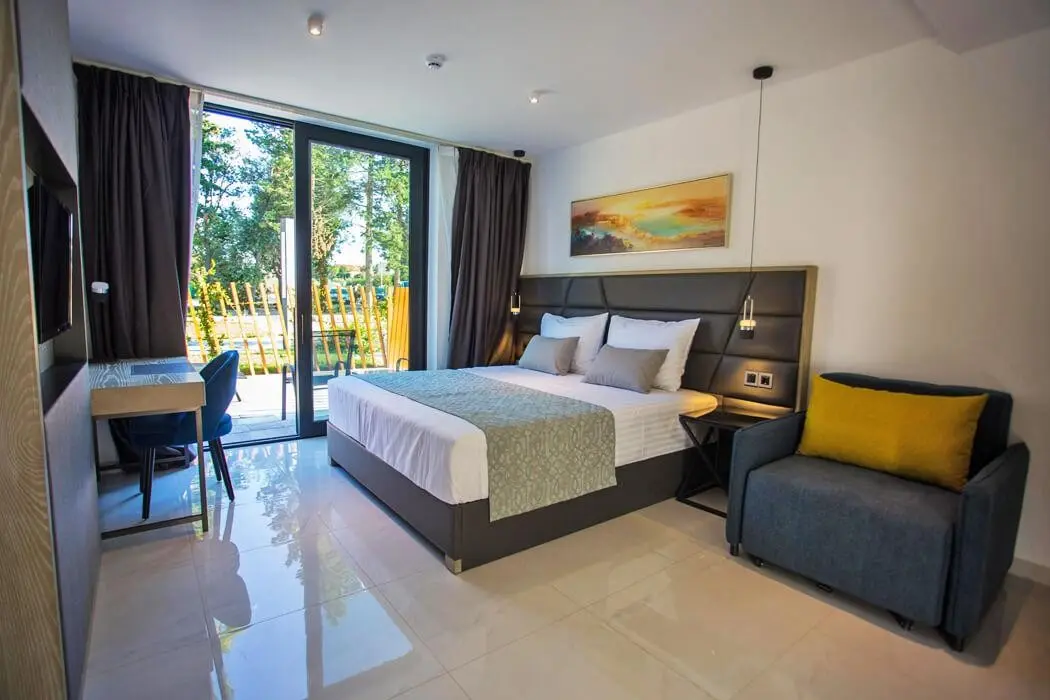 Hotel Liberty Plaza — LIBERTY PLAZA