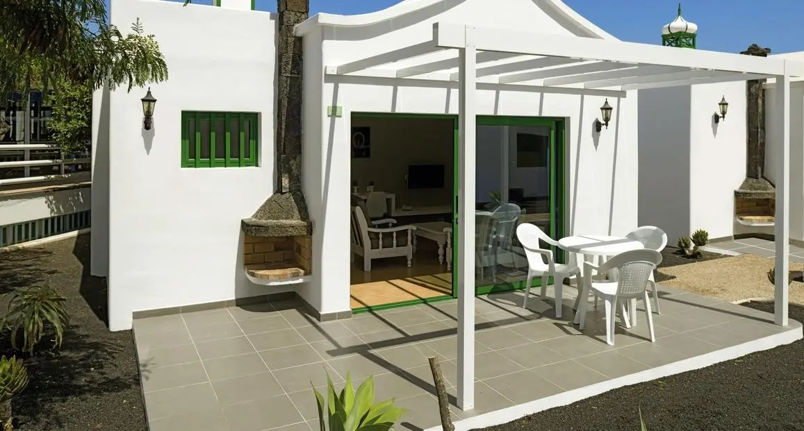 Hyde Park Lane — HYDE PARK LANE