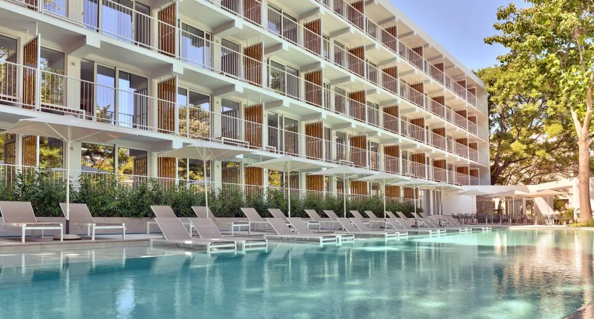 Hotel Ibis Styles Golden Sands Roomer Hotel