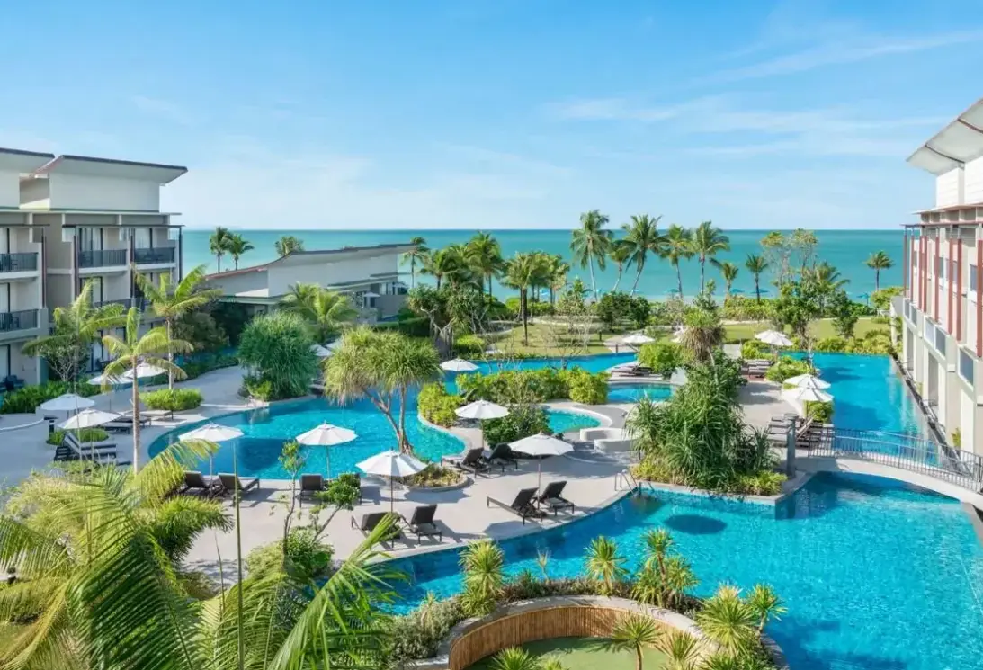 Basen w hotelu Le Méridien Khao Lak Resort & Spa