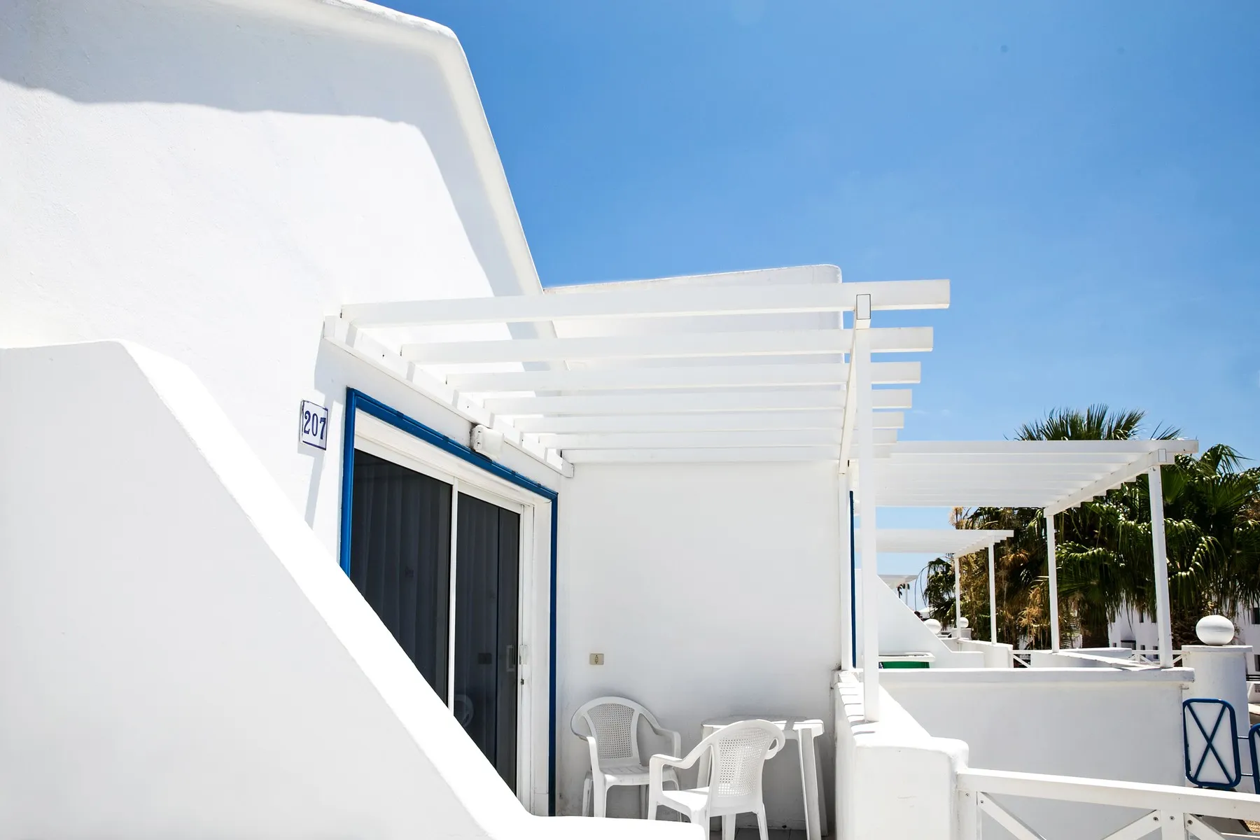 Livvo Oasis — LIVVO OASIS