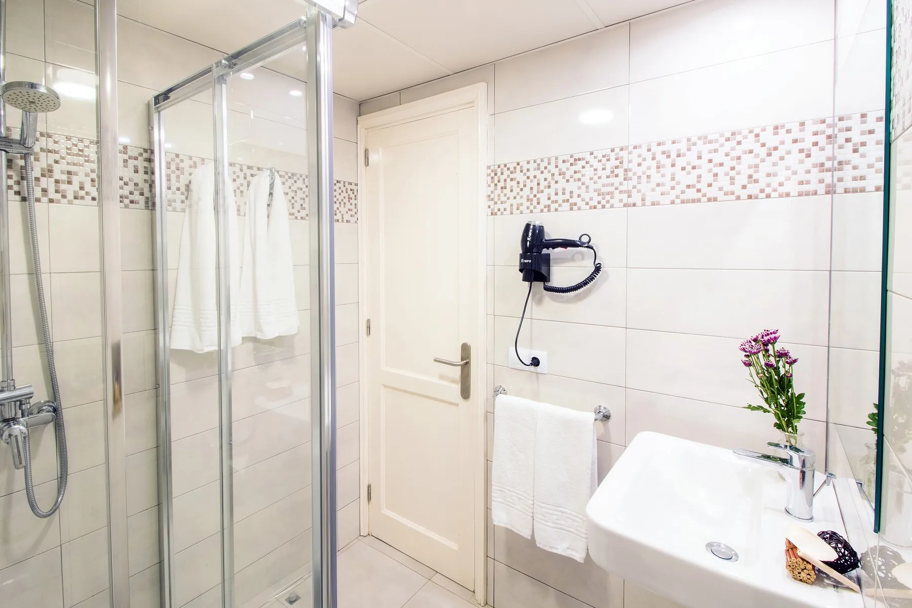 Livvo Oasis — LIVVO OASIS