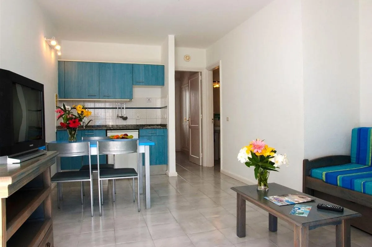 Livvo Oasis — LIVVO OASIS