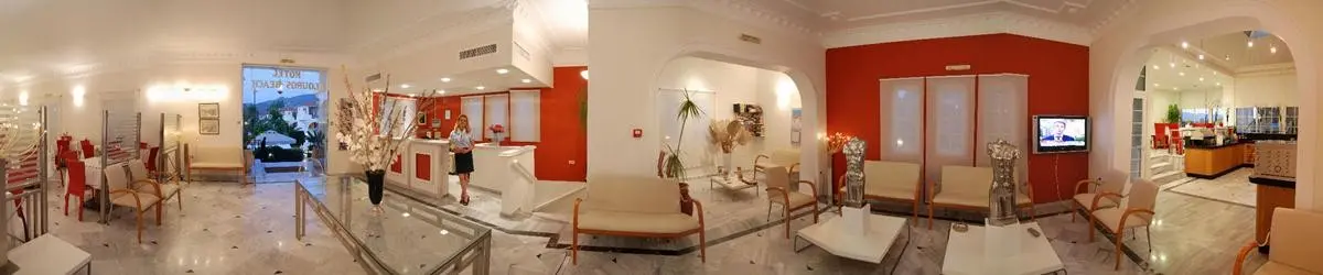 Louros Beach — LOUROS BEACH