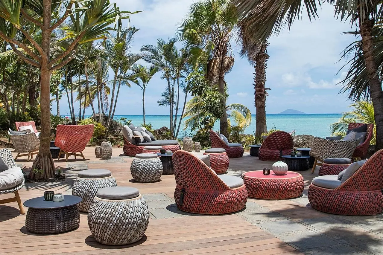 Lux Grand Gaube — LUX GRAND GAUBE