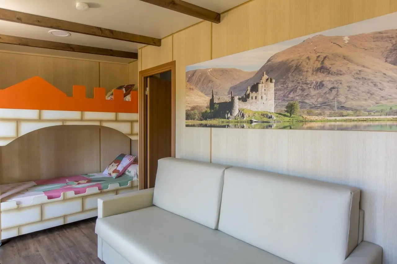 Magic Robin Hood — MAGIC ROBIN HOOD