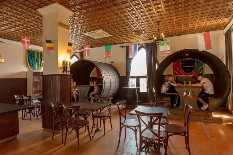 Magic Robin Hood — MAGIC ROBIN HOOD