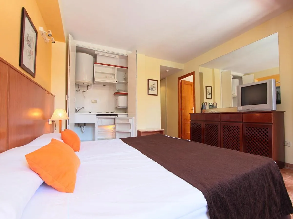 Magic Tropical Splash — MAGIC TROPICAL SPLASH