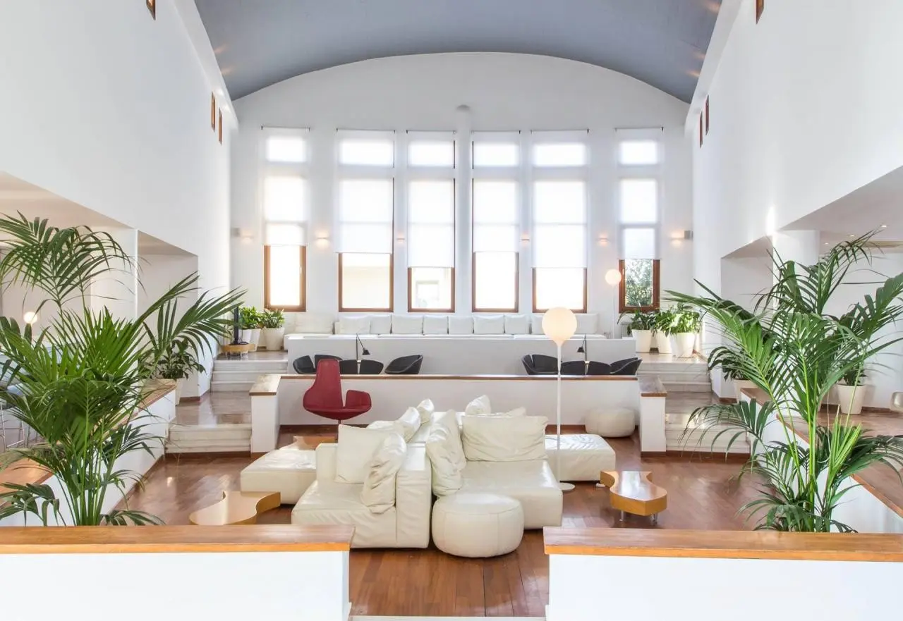 Majestic Hotel Jtr — MAJESTIC HOTEL JTR