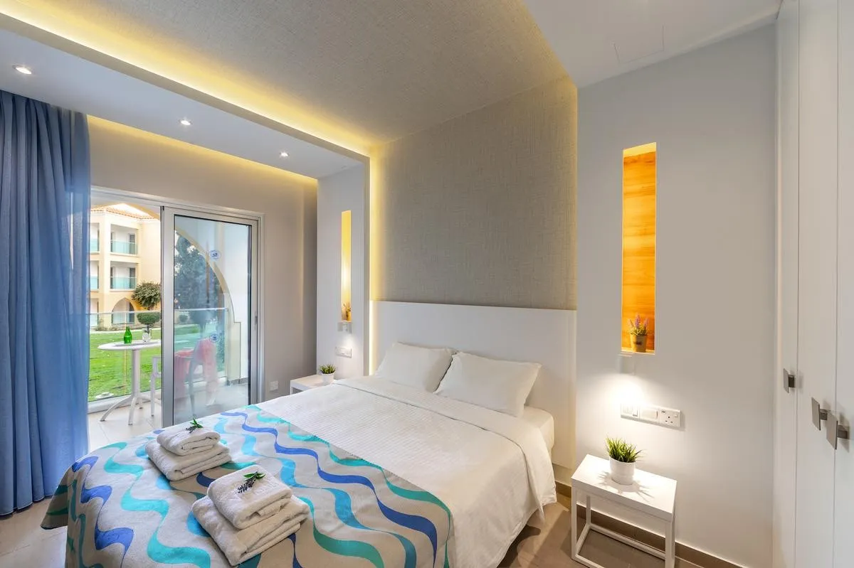 Malama Beach Holiday Village — MALAMA BEACH HOLIDAY VILLAGE