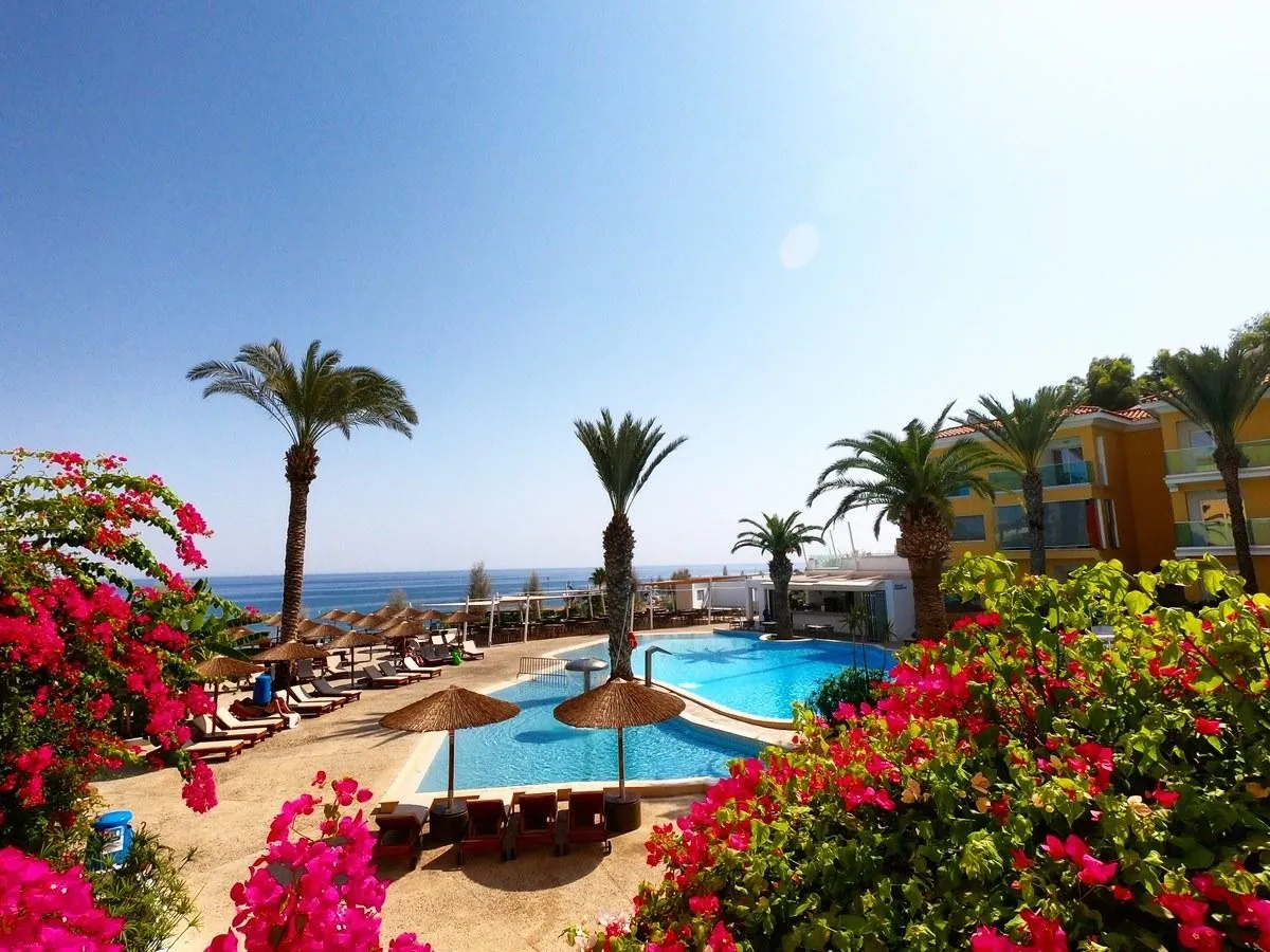 Malama Beach Holiday Village — MALAMA BEACH HOLIDAY VILLAGE