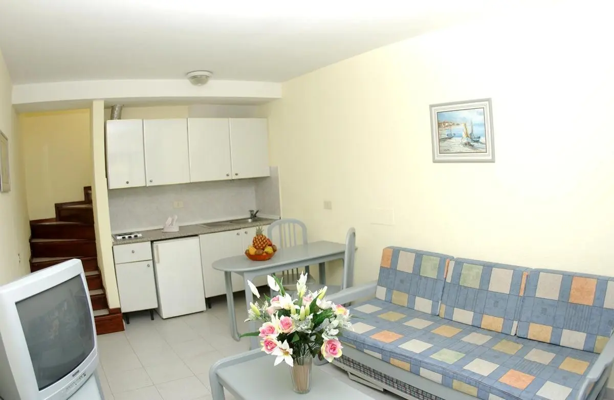 Maspalomas Oasis Club — MASPALOMAS OASIS CLUB