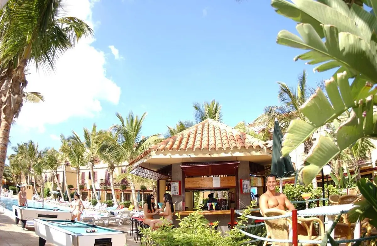 Maspalomas Oasis Club — MASPALOMAS OASIS CLUB