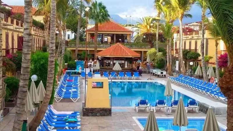 Maspalomas Oasis Club — MASPALOMAS OASIS CLUB