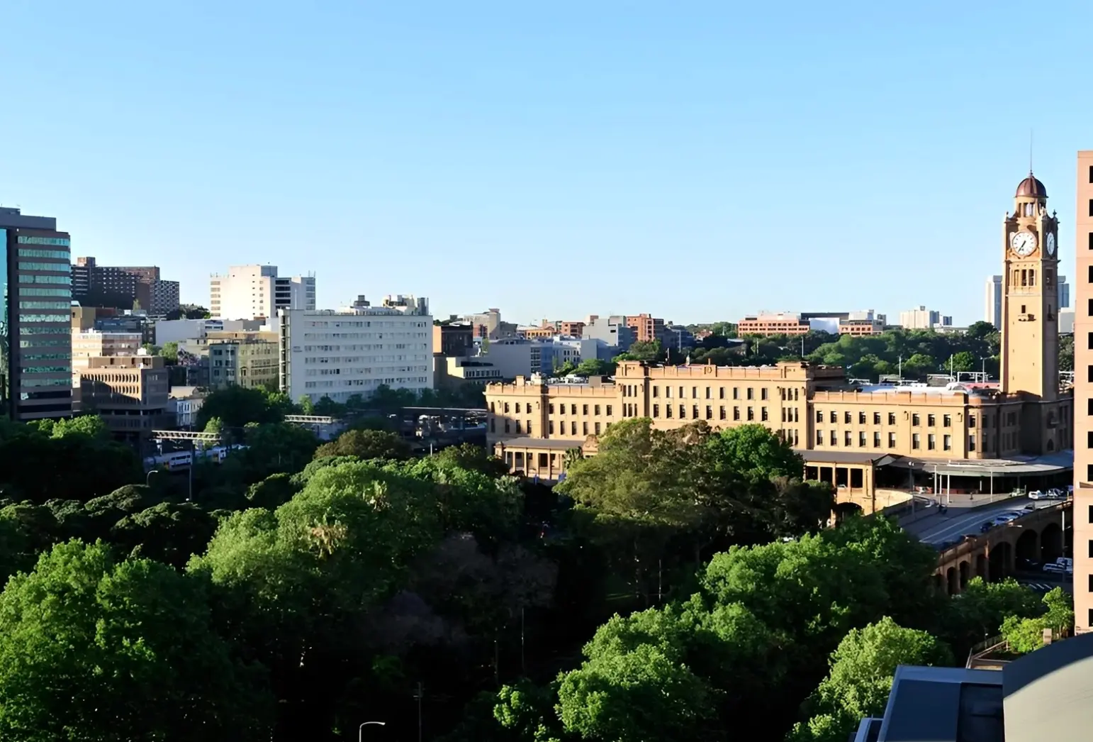 Widok z hotelu Metro Hotel Marlow Sydney Central