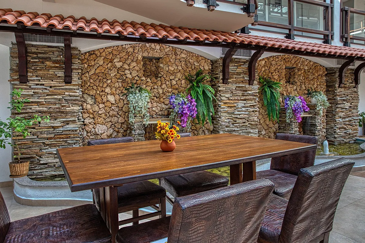 Mpm Hotel Guinness — MPM HOTEL GUINNESS