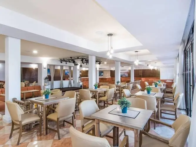 Na Taconera — NA TACONERA