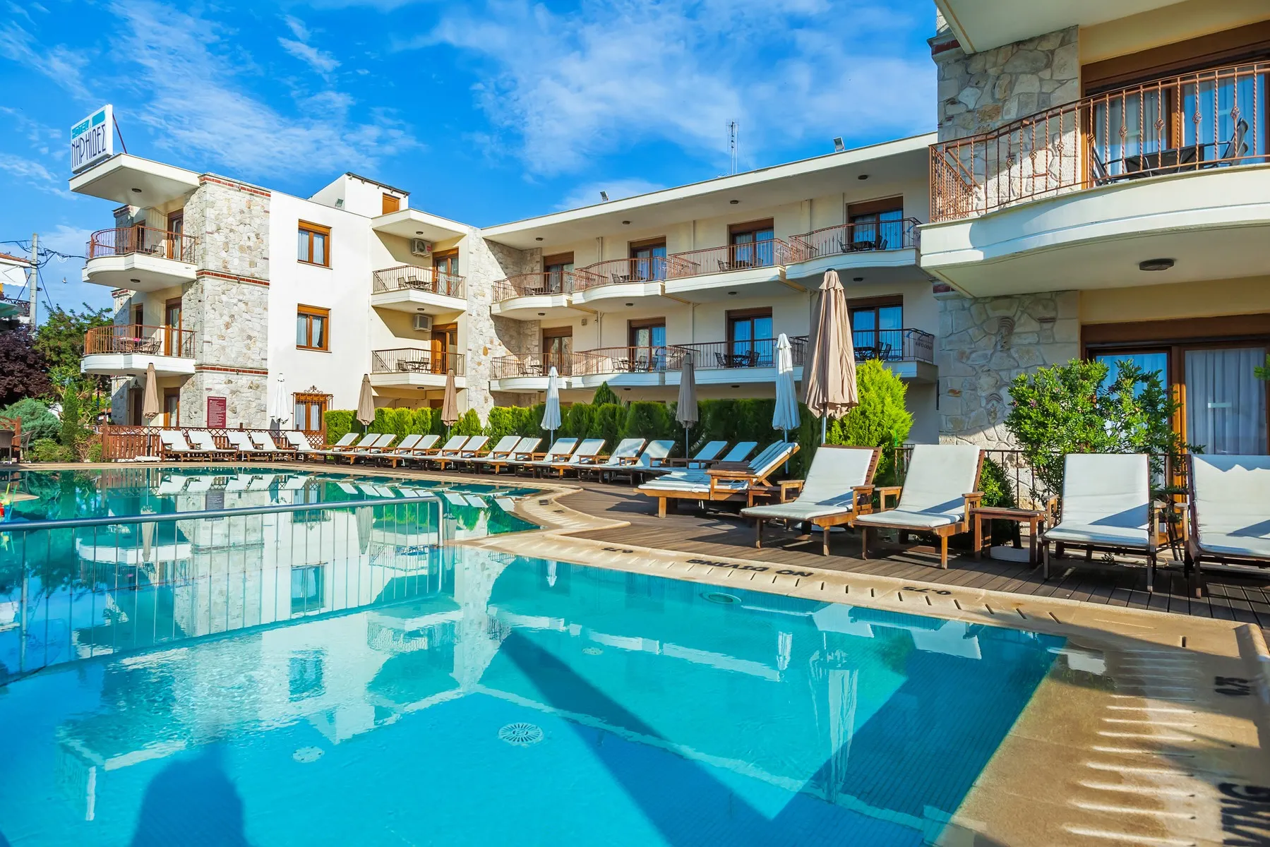 Nereides — NEREIDES