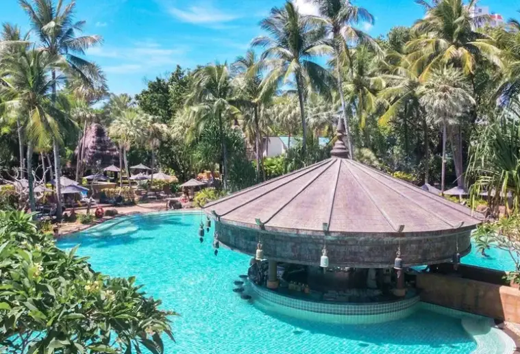Hotel Paradox Resort Phuket (ex. Movenpick Resort & Spa Karon Beach) w Tajlandia (Phuket) - oferta last minute