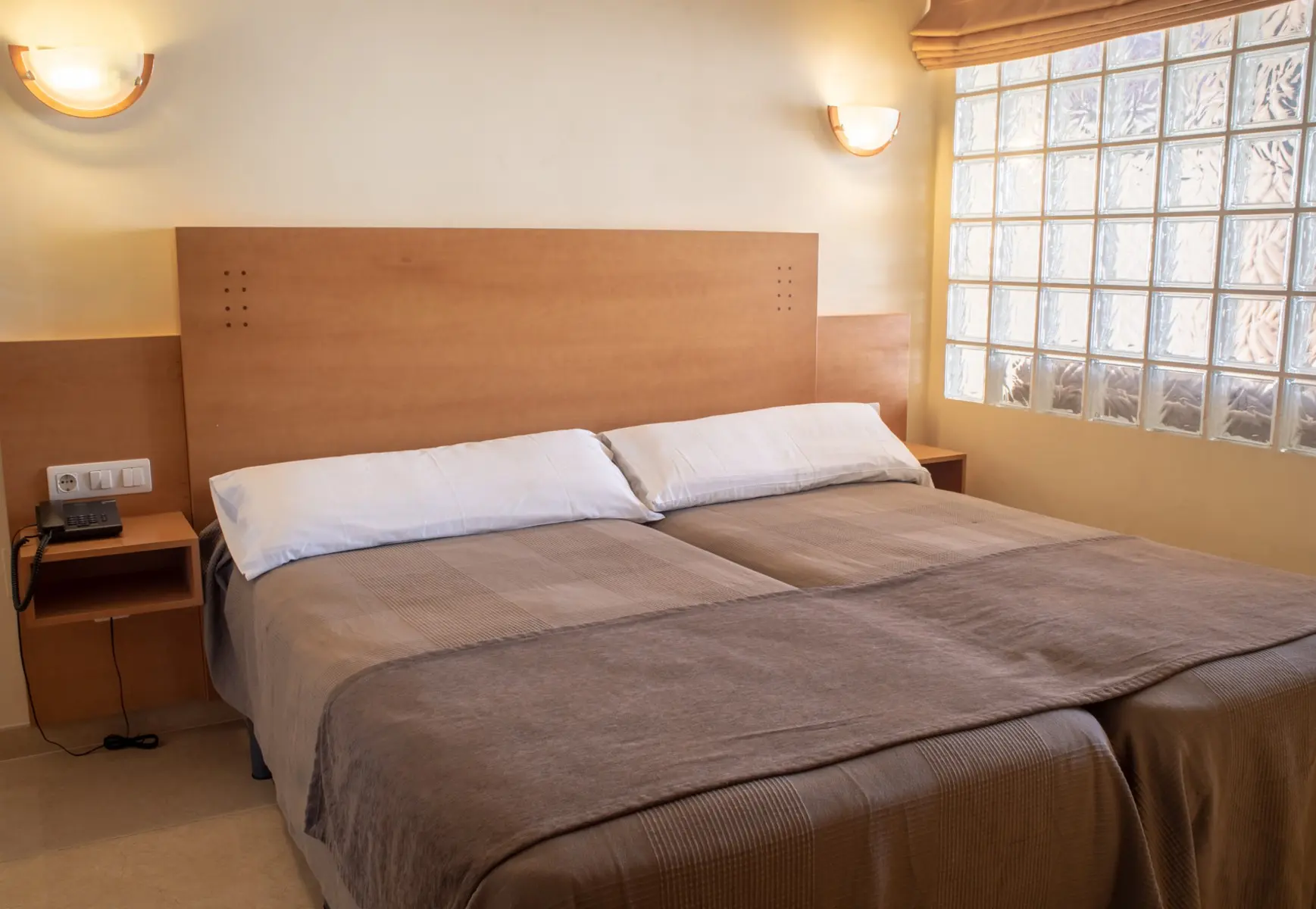 Parasol By Dorobe (Ex Parasol Garden) — PARASOL BY DOROBE (EX PARASOL GARDEN)