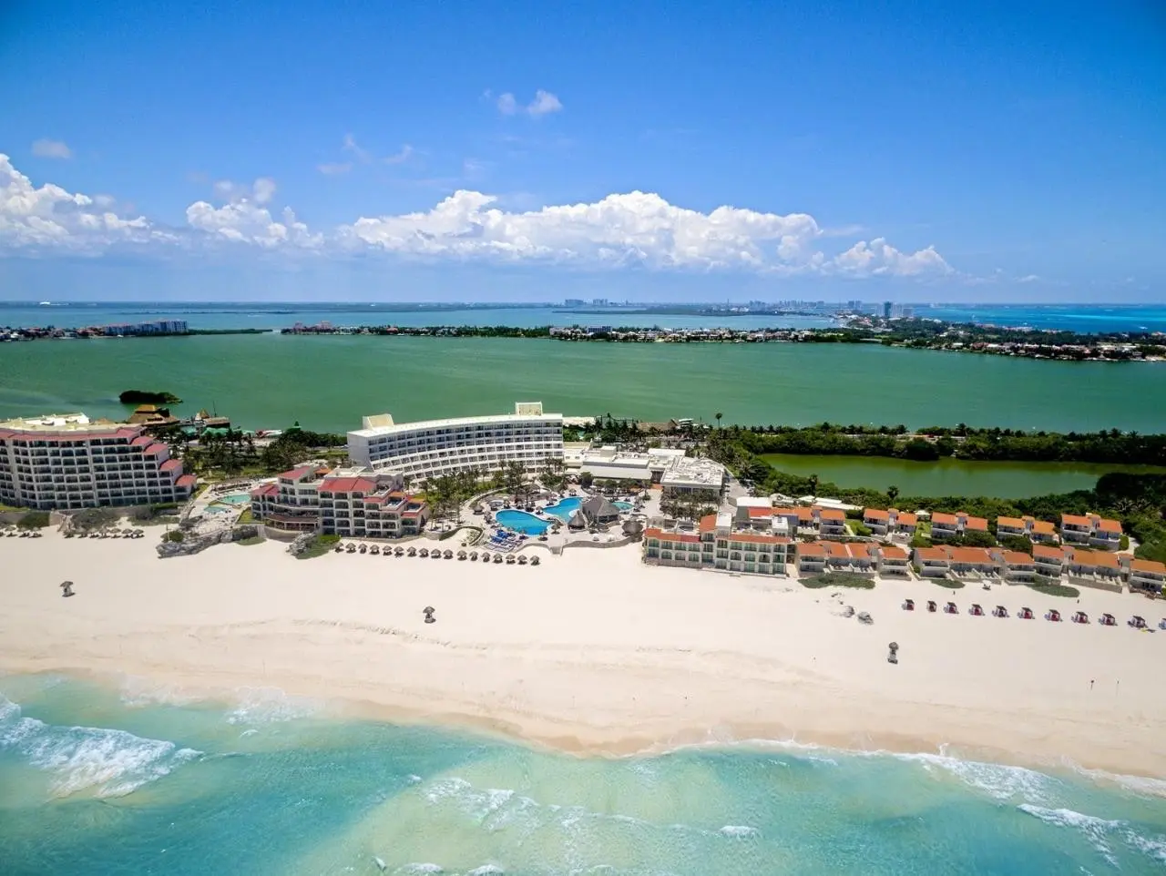 Park Royal Beach Cancun — GRAND PARK ROYAL CANCUN