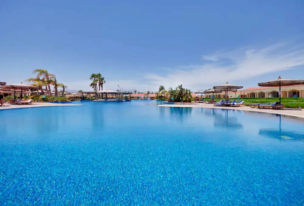 Basen w hotelu Pickalbatros Golf Beach Resort
