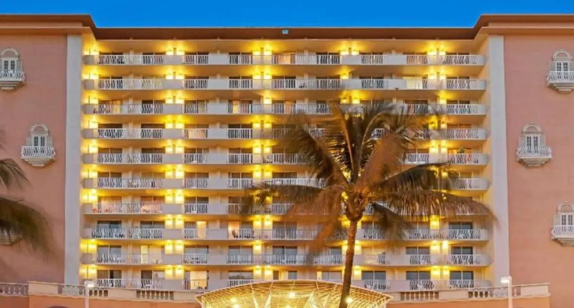 Hotel Ramada Plaza by Wyndham West Hollywood