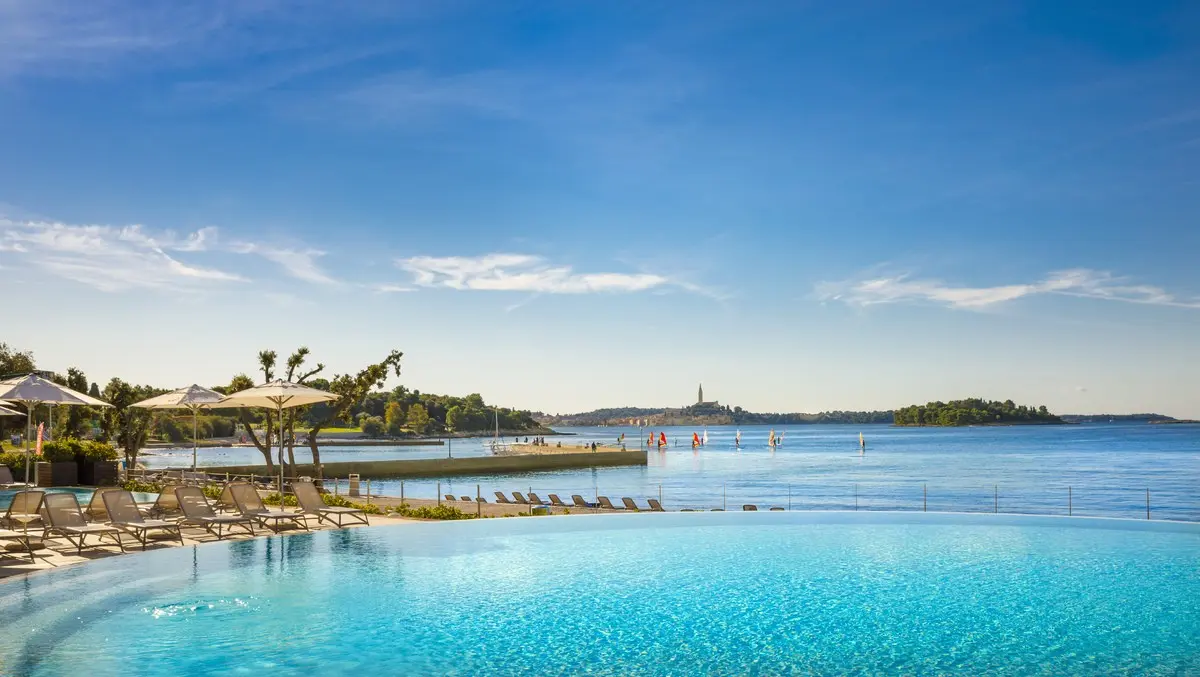 Resort Amarin — RESORT AMARIN