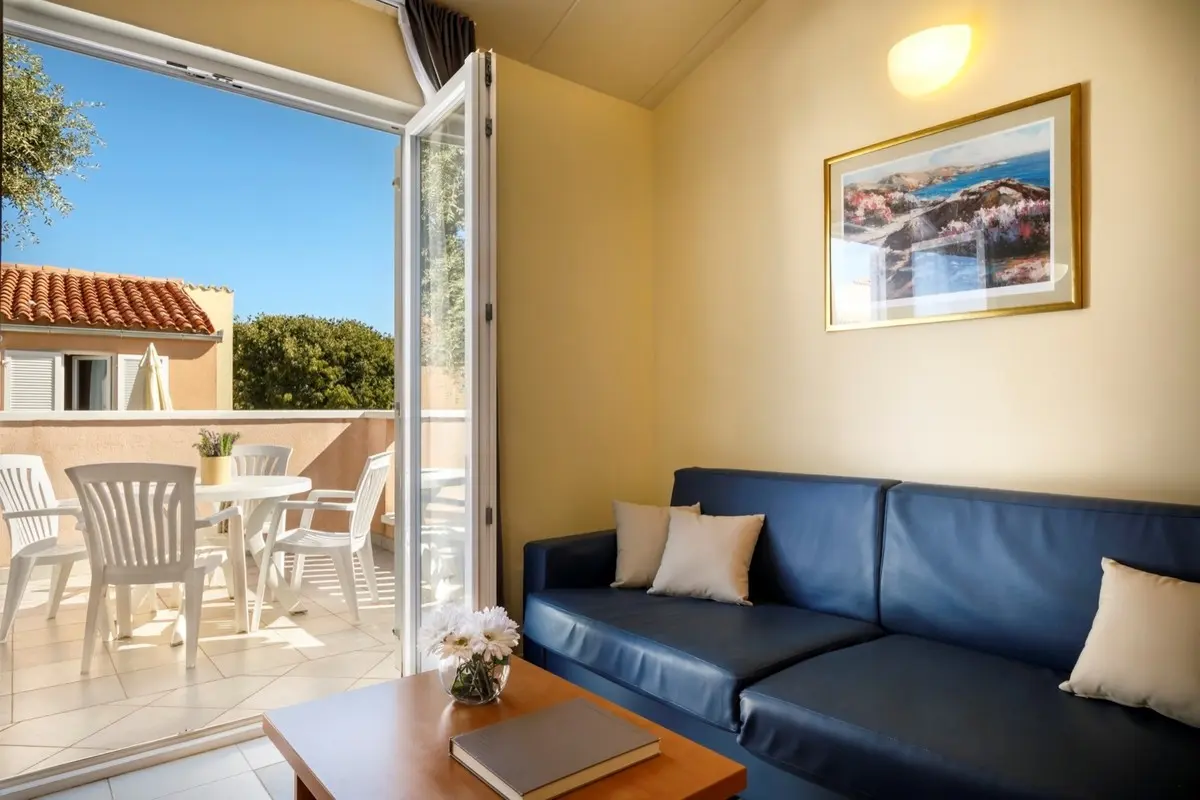 Resort Amarin — RESORT AMARIN