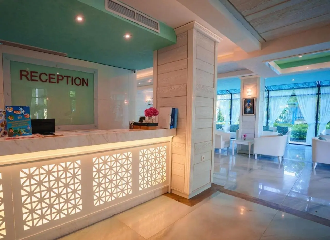 Lobby hotelu Royal Beach