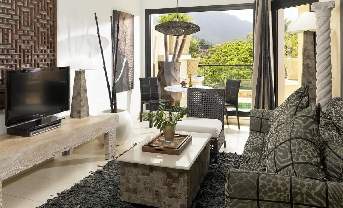 Royal Garden Villas — ROYAL GARDEN VILLAS