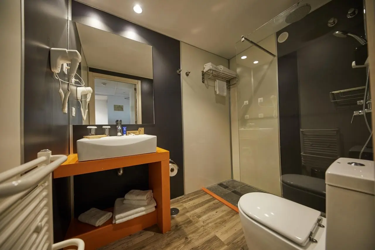 Sandos Benidorm Suites — SANDOS BENIDORM SUITES