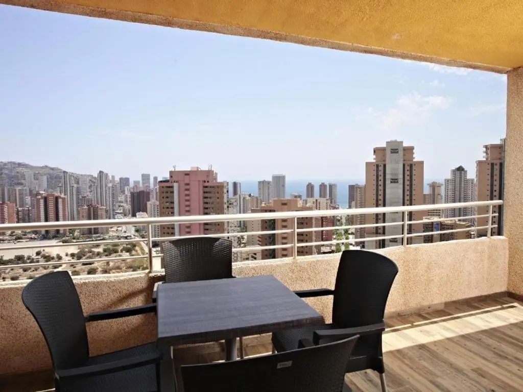Sandos Benidorm Suites — SANDOS BENIDORM SUITES