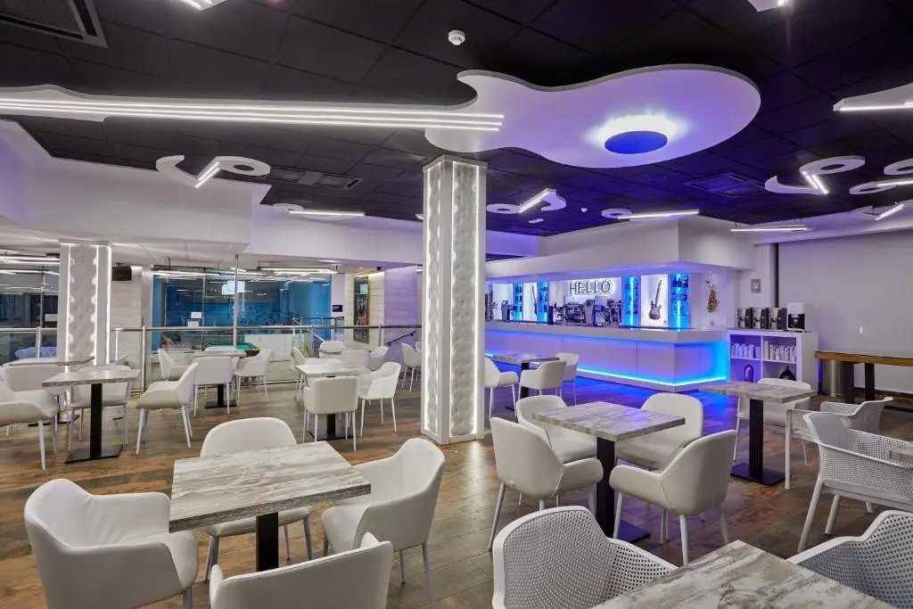 Sandos Benidorm Suites — SANDOS BENIDORM SUITES