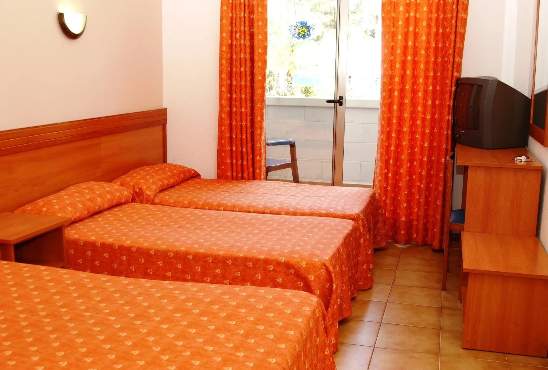 Santa Susanna Resort — SANTA SUSANNA RESORT