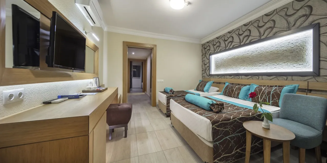 Saphir Hotel & Villas — SAPHIR HOTEL & VILLAS