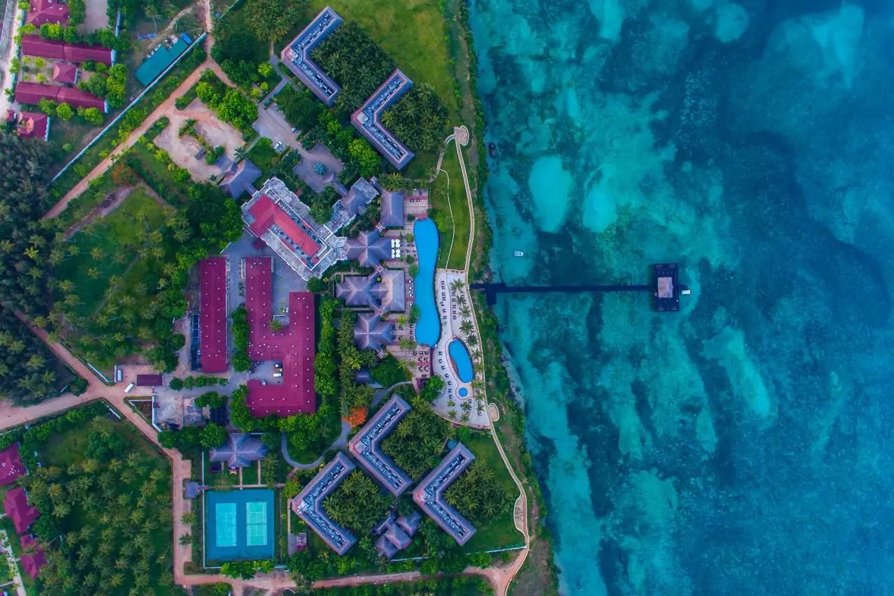 Sea Cliff Resort & Spa — SEA CLIFF RESORT & SPA