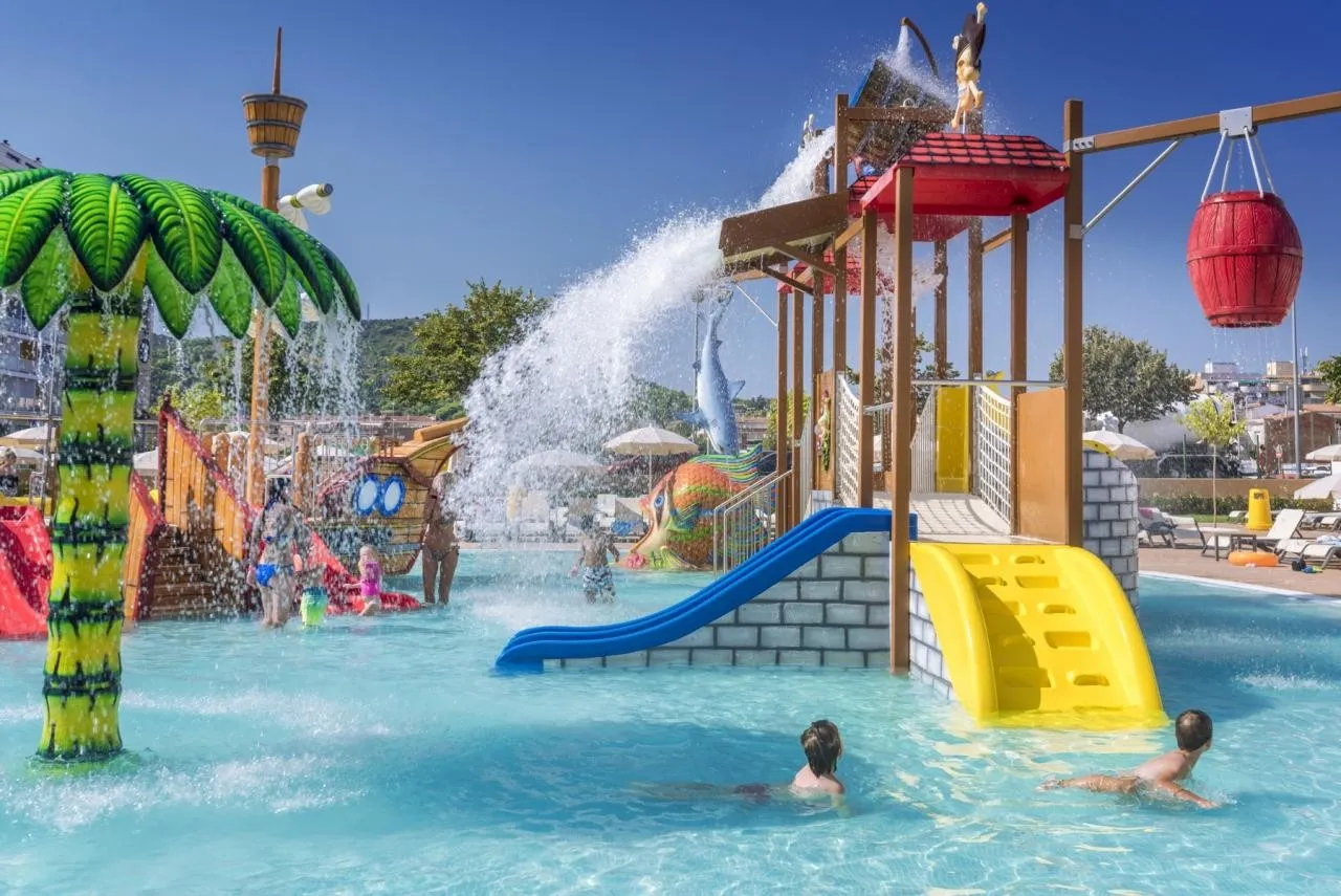 Sorra Daurada Splash — SORRA DAURADA SPLASH