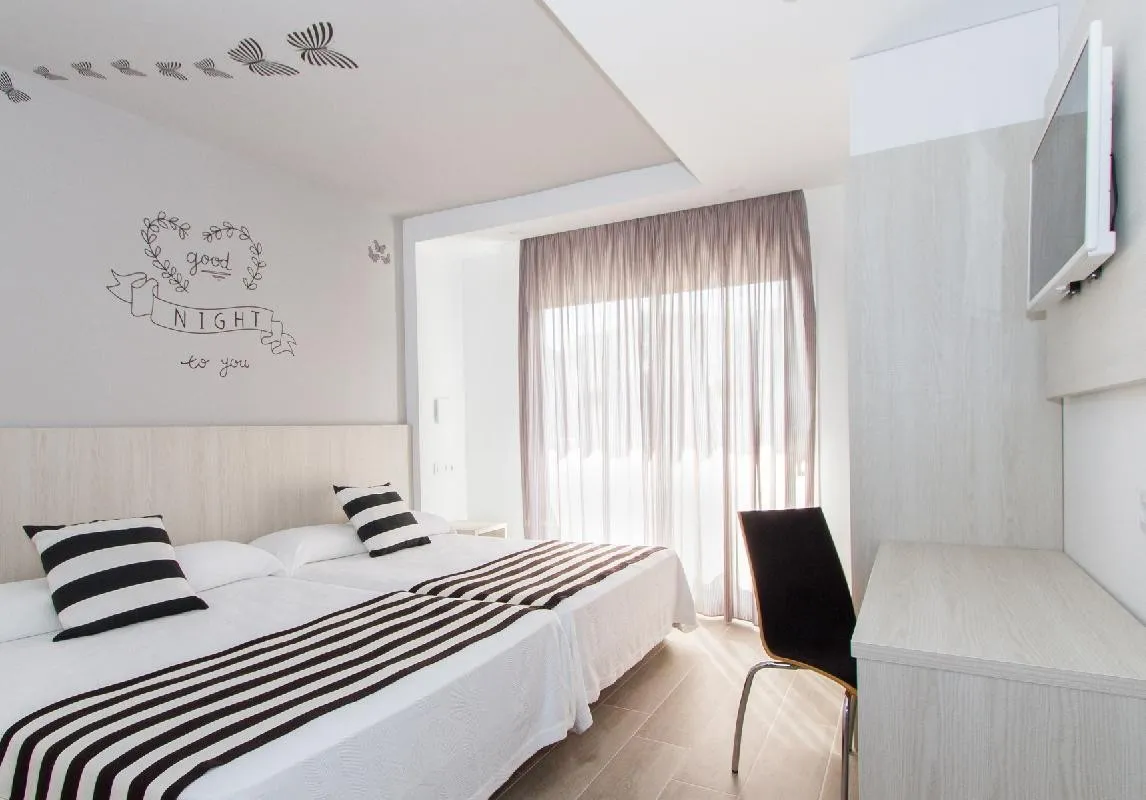 Sorra Daurada Splash — SORRA DAURADA SPLASH