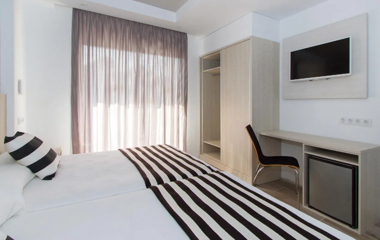 Sorra Daurada Splash — SORRA DAURADA SPLASH