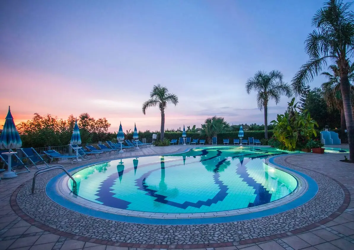 Tonicello Resort — TONICELLO RESORT