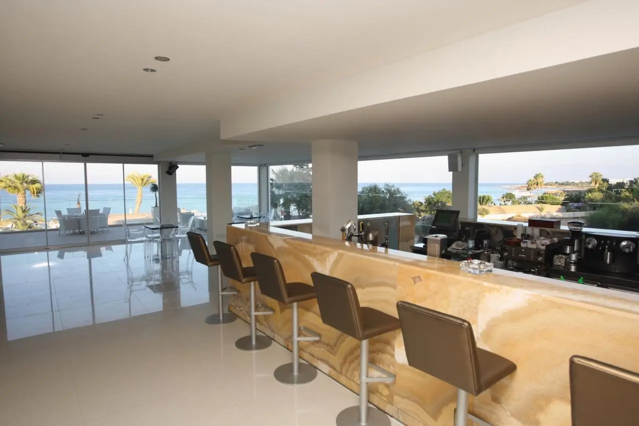 Vrissiana Beach — VRISSIANA BEACH