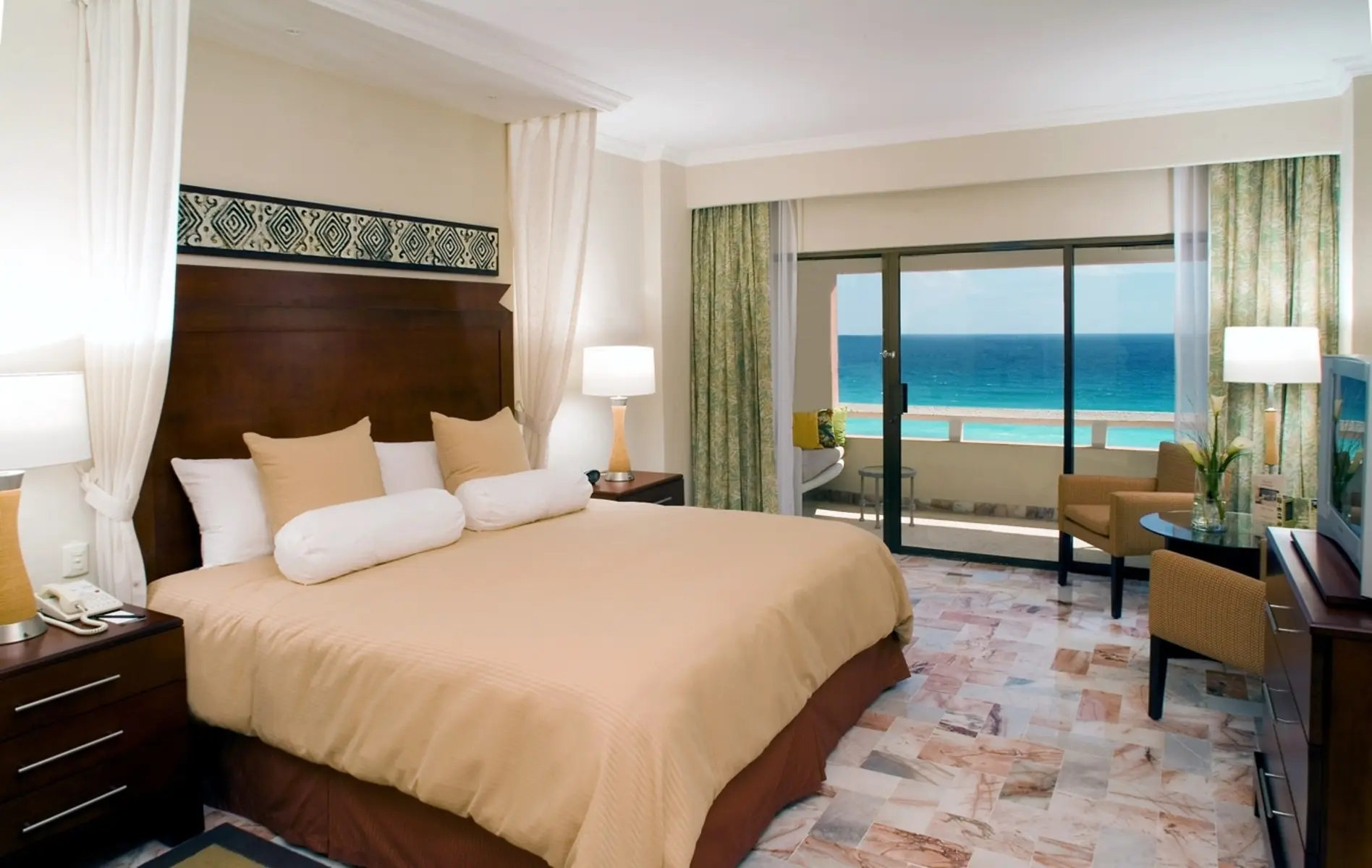 Wyndham Grand Cancun — WYNDHAM GRAND CANCUN
