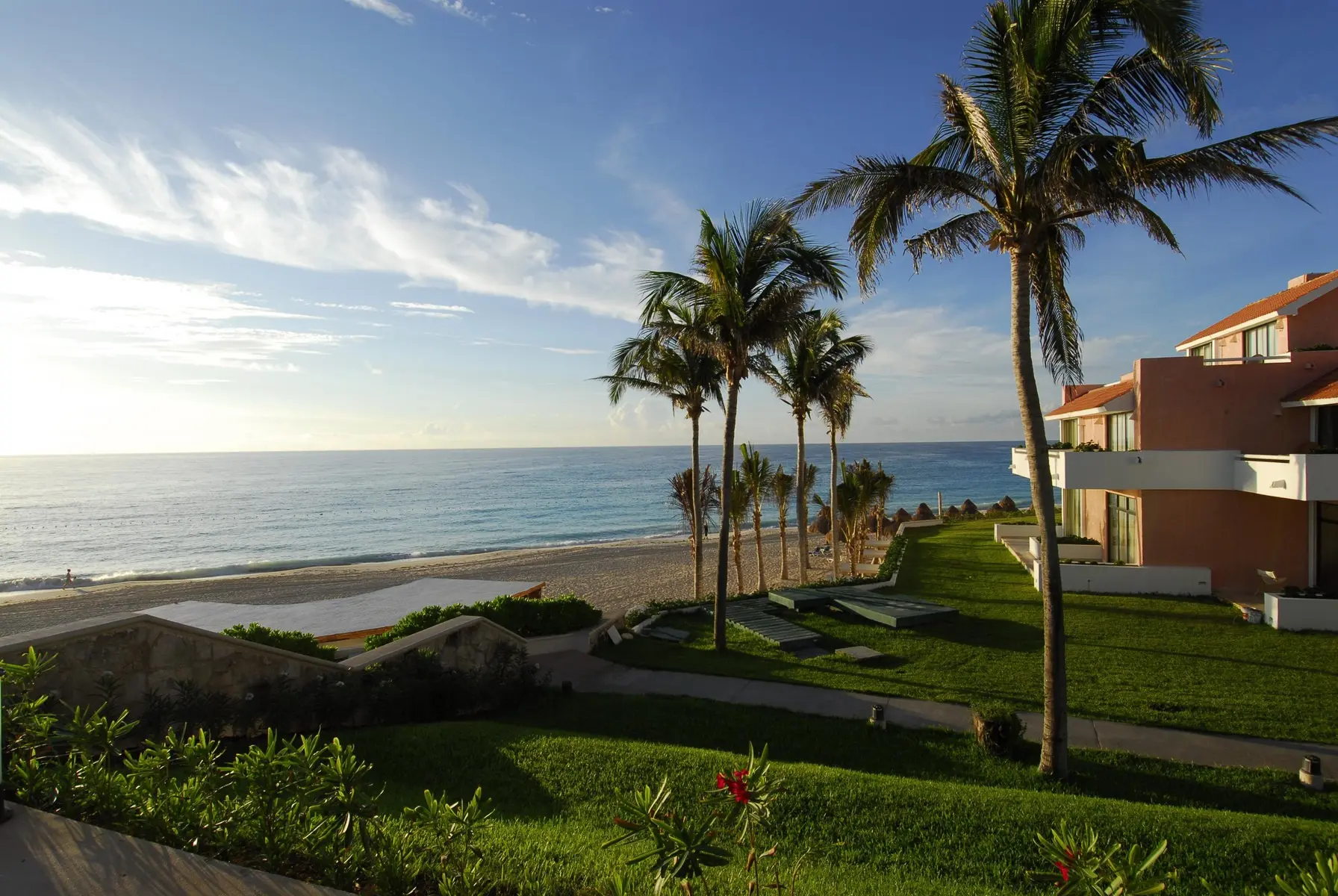 Wyndham Grand Cancun — WYNDHAM GRAND CANCUN