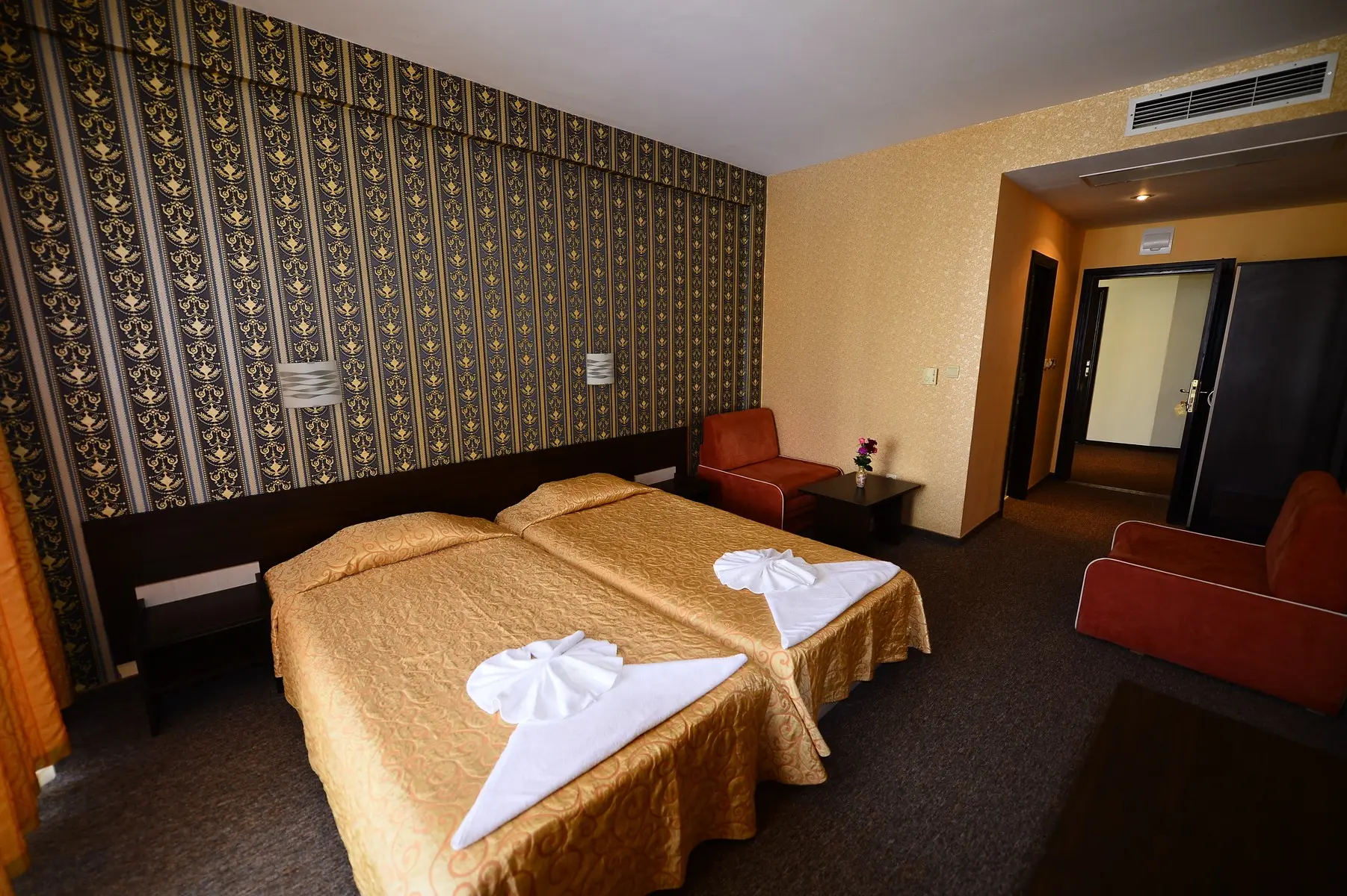 Yavor Palace — YAVOR PALACE