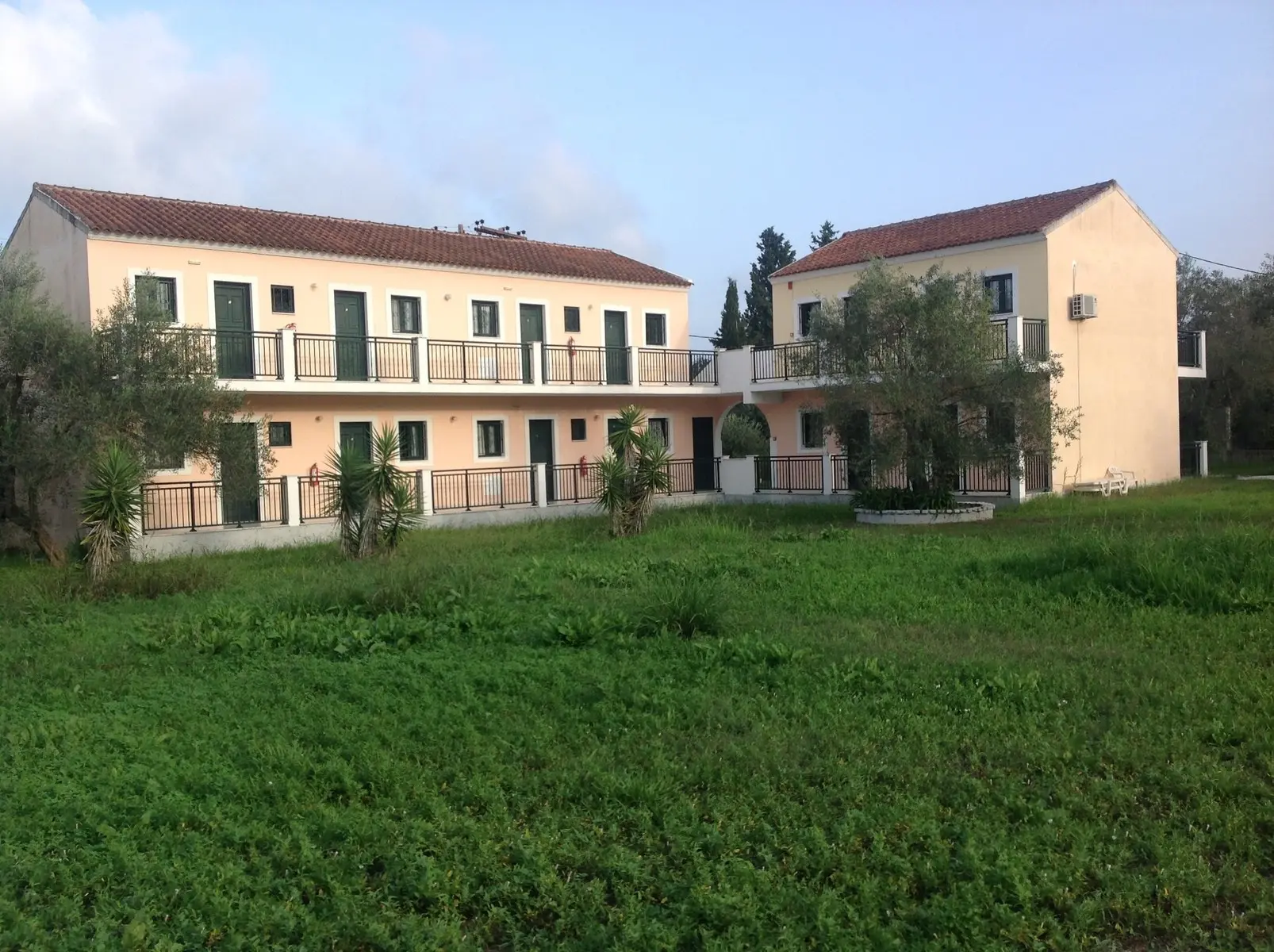 Yianetta Hotel Apartments — YIANETTA HOTEL APARTMENTS