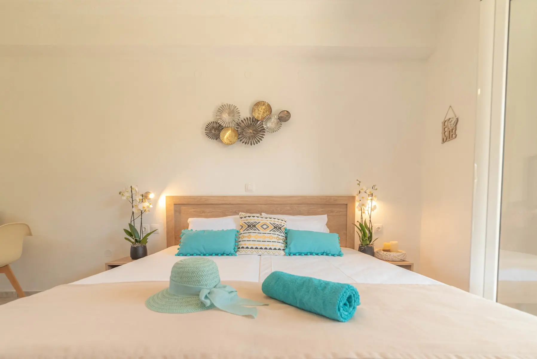 Yianetta Hotel Apartments — YIANETTA HOTEL APARTMENTS