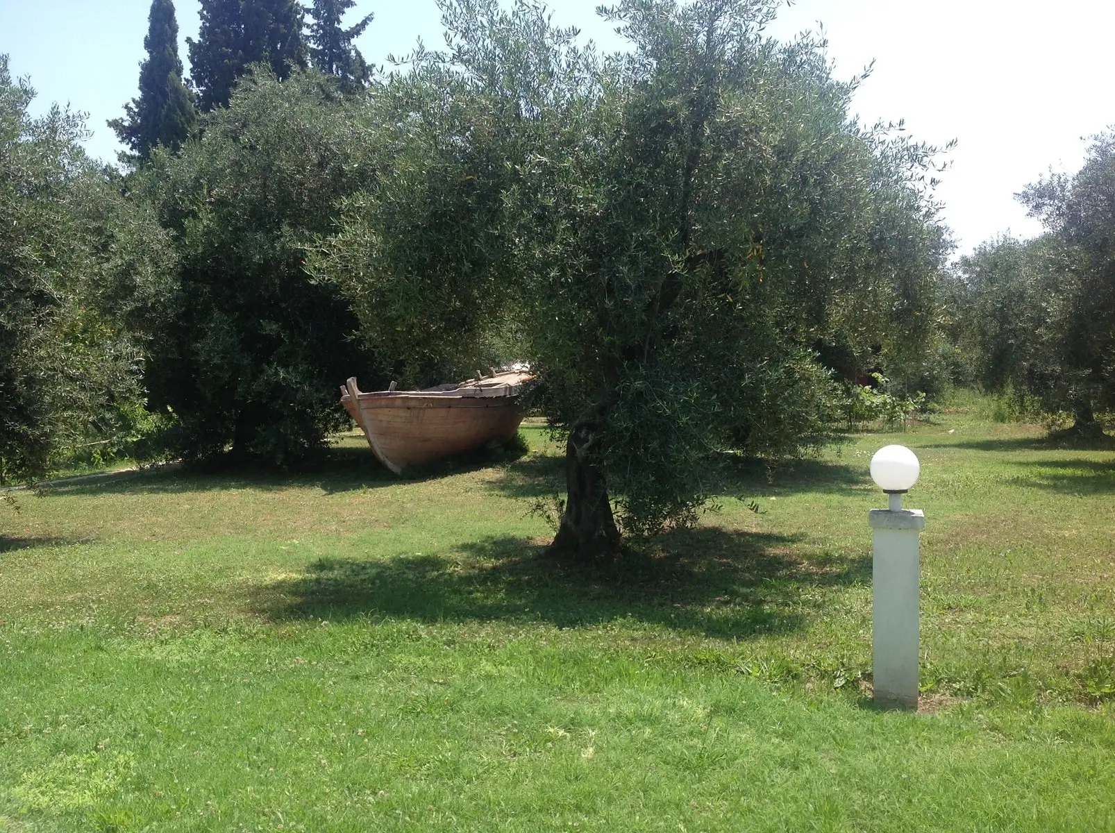 Yianetta Hotel Apartments — YIANETTA HOTEL APARTMENTS