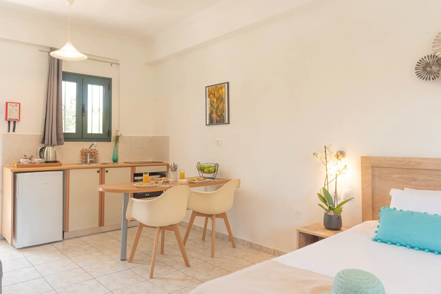 Yianetta Hotel Apartments — YIANETTA HOTEL APARTMENTS