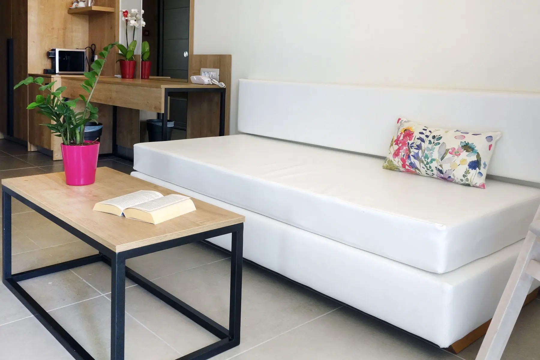 Airis Boutique & Suites — AIRIS BOUTIQUE AND SUITES